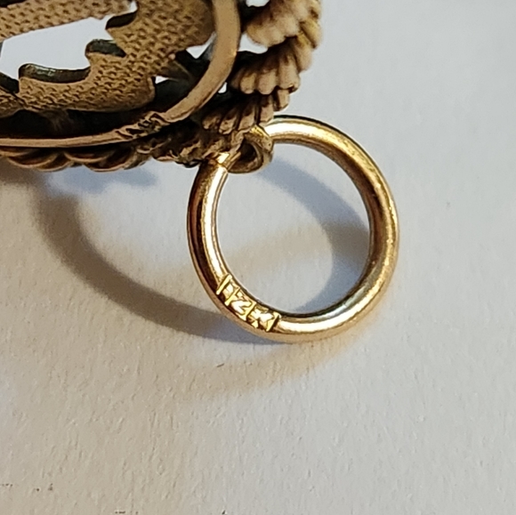 12K Pendant with ?Chinese Characters - Picture 5 of 10